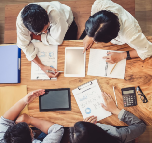 Edustustilaisuus on 50 % vähennyskelpoinen tuloverotuksessa ja täysin vähennyskelvoton arvonlisäverotuksessa