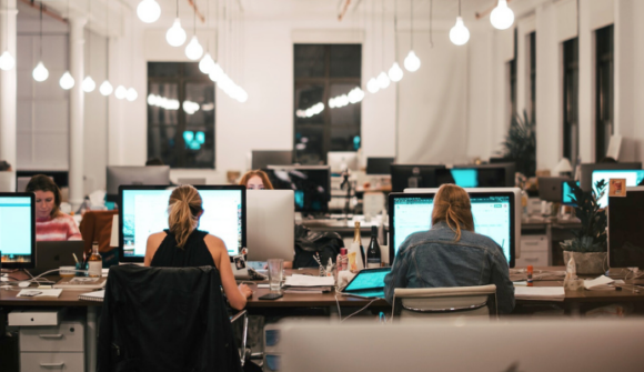 toimistokalusteiden hankinta